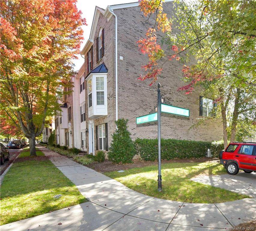 15606 King Louis Court - Photo 1