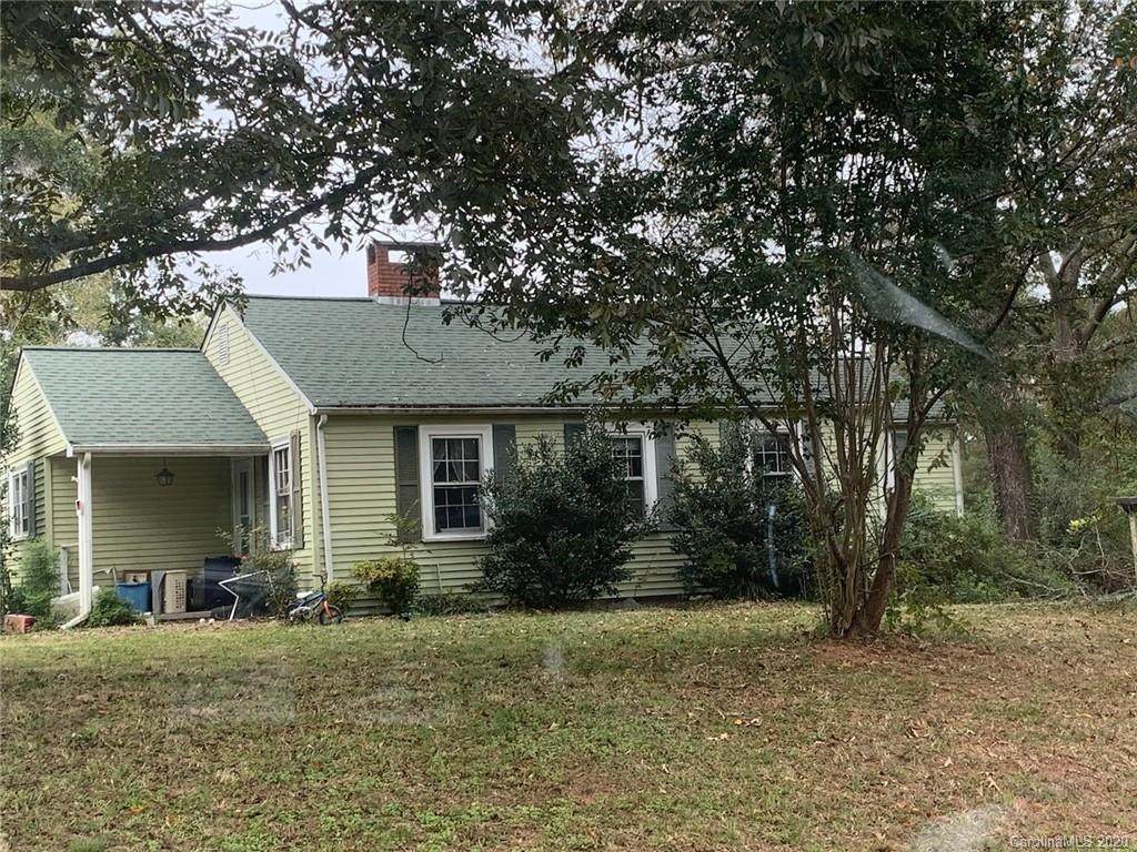 1199 Hampton Grace Avenue - Photo 1