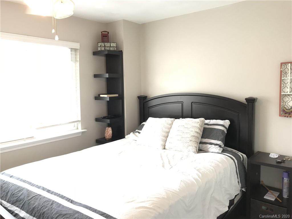 1230 Green Oaks Lane - Photo 1