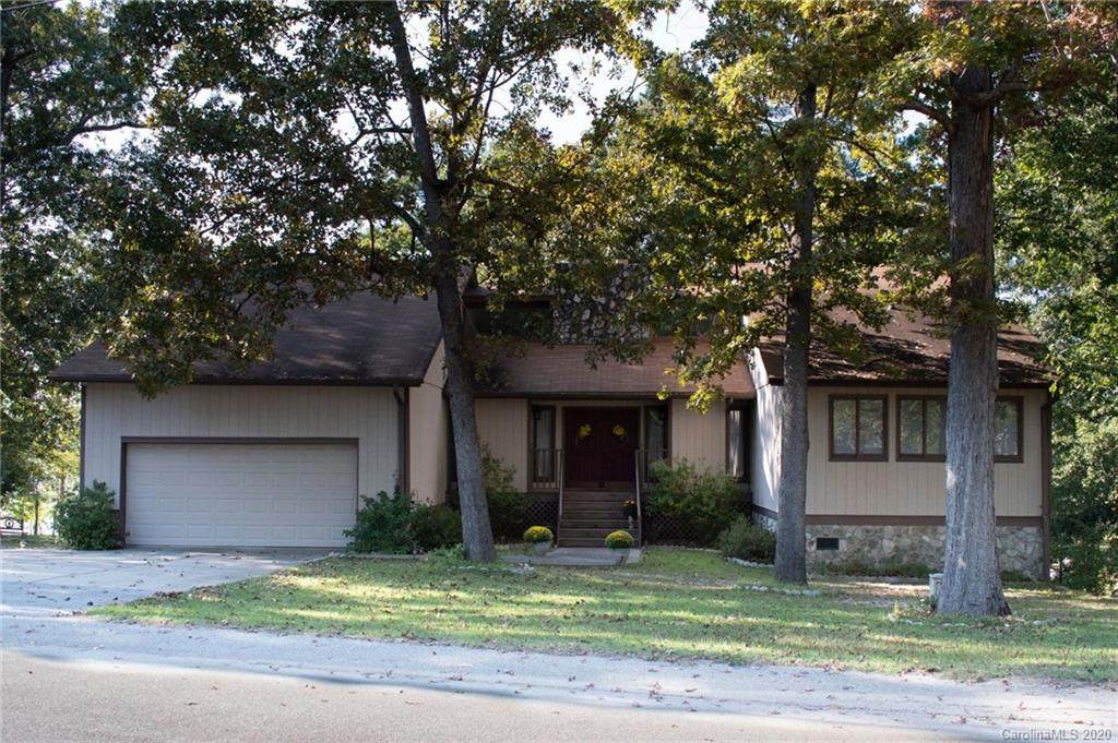 340 Adams Lane - Photo 1