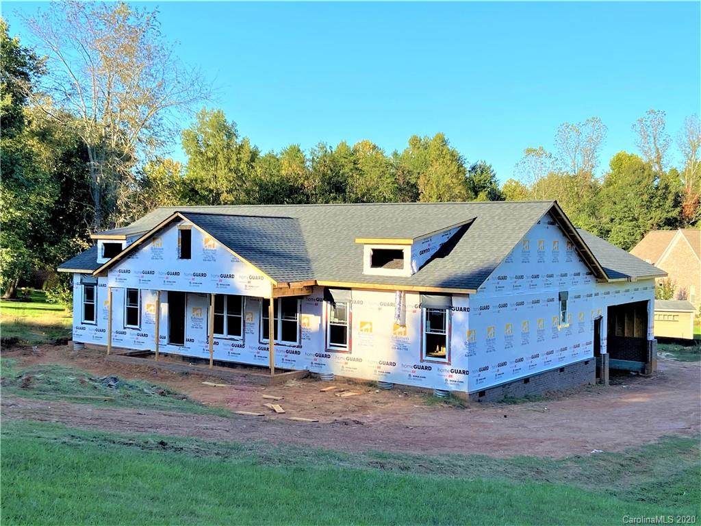 107 Spindle Drive - Photo 1