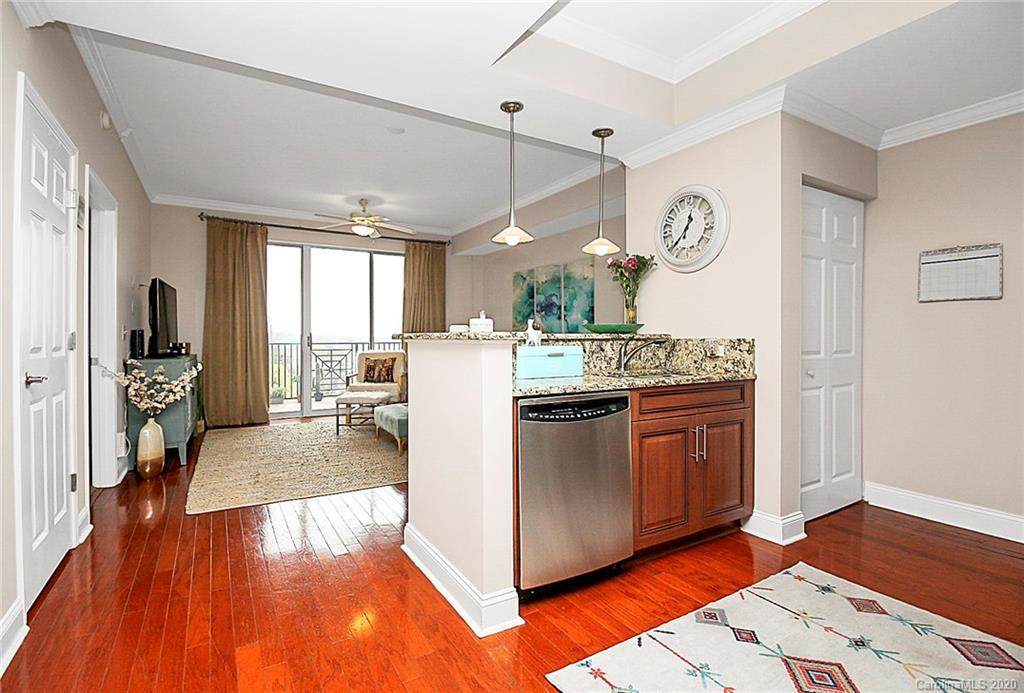 300 5th Street - Photo 1
