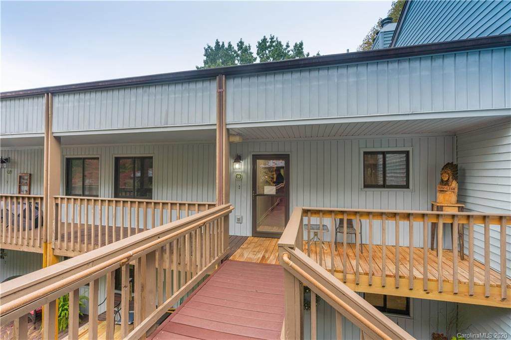 87 Willow Road - Photo 1