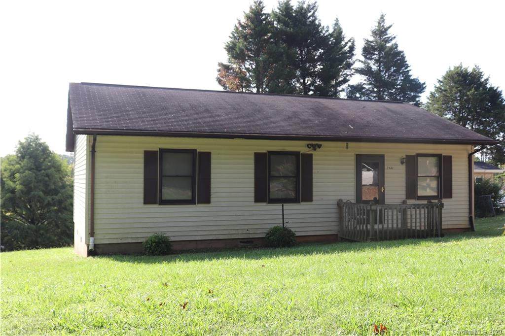 744 7th Avenue - Photo 1