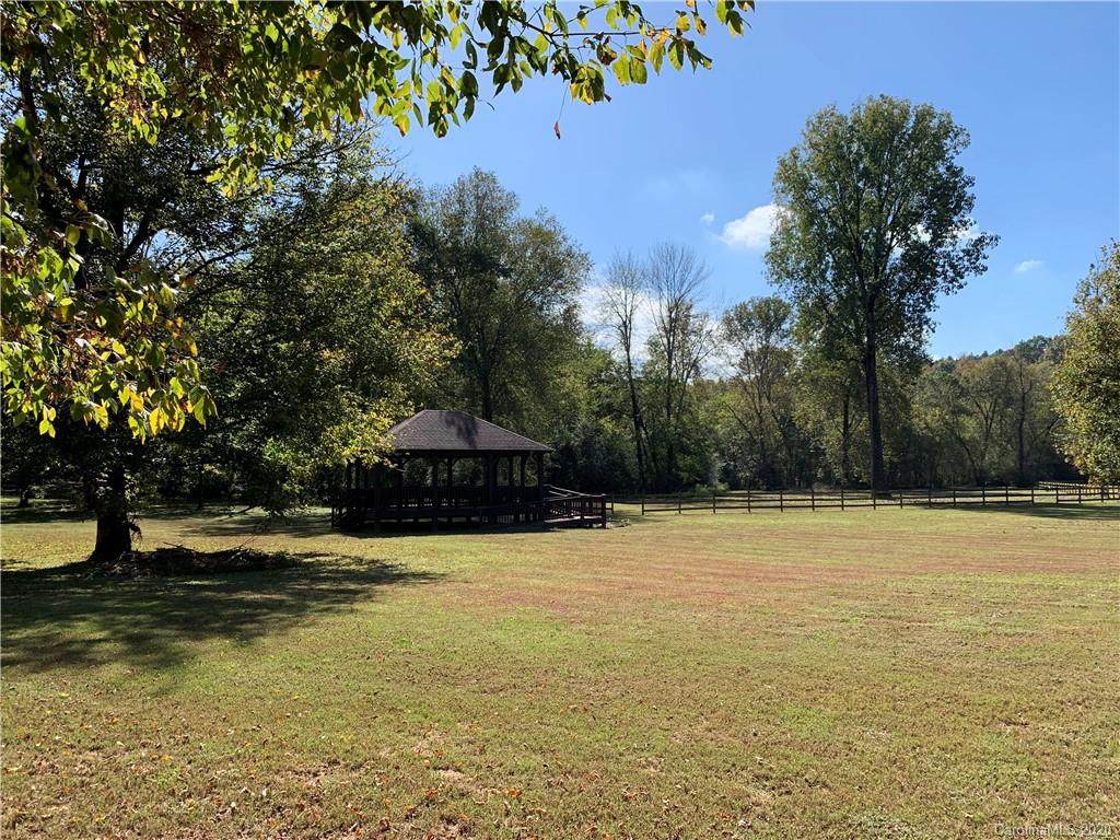 999 Rambling Creek Road - Photo 1
