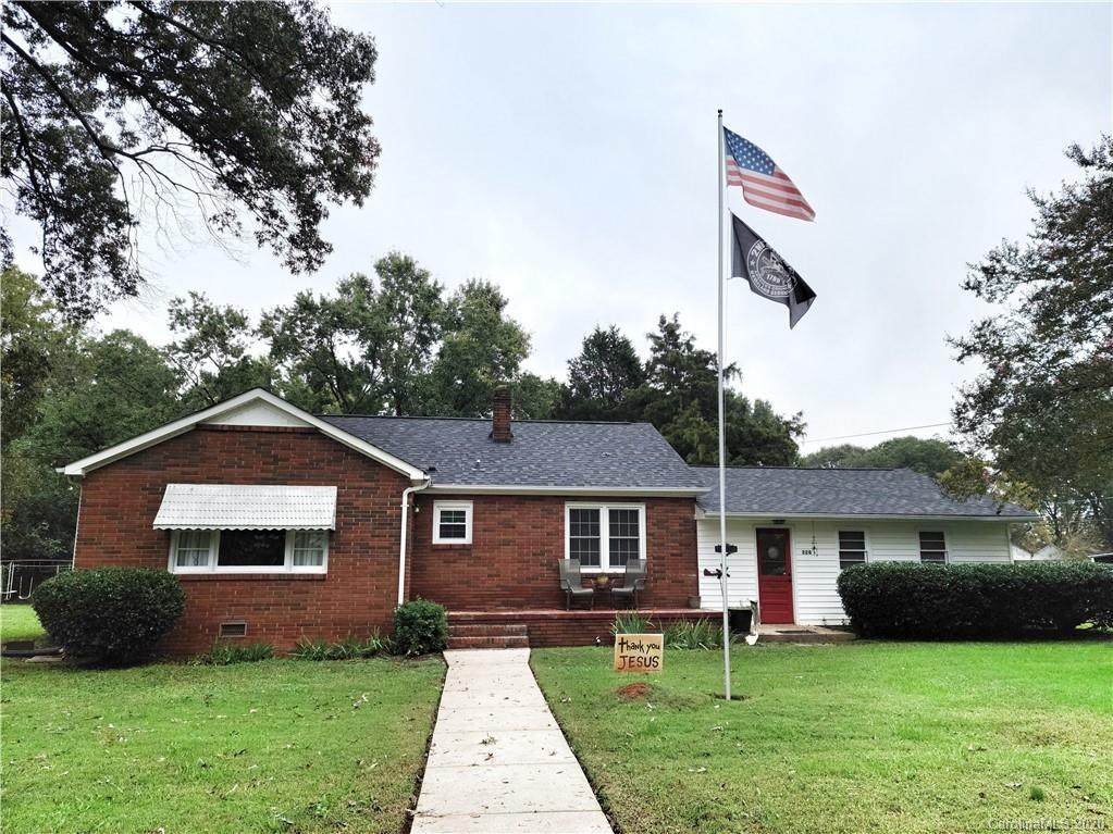 320 Roseman Road - Photo 1