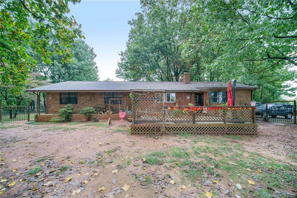 6514 Comm Scope Road - Photo 1