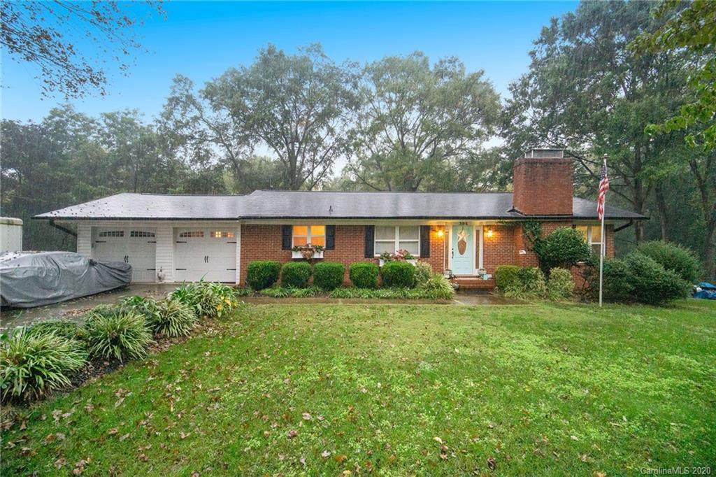 304 Greenway Street - Photo 1