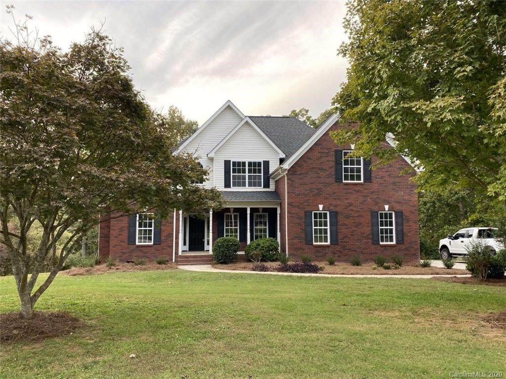 1476 Cole Avenue - Photo 1
