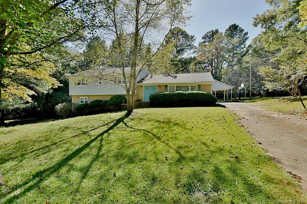 635 Lakeside Drive - Photo 1