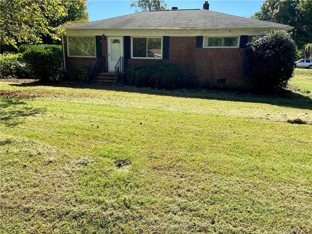 2504 Juniper Drive - Photo 1