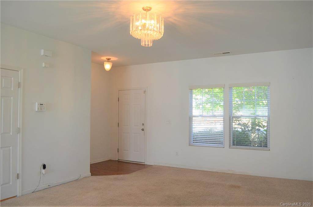 8936 Sharpes Circle - Photo 1