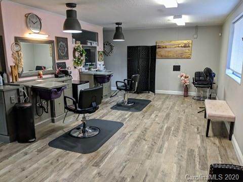 811 Lakeview Street - Photo 1