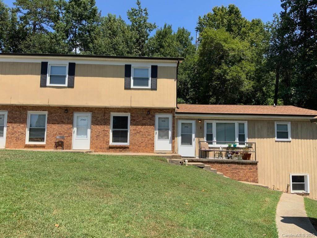 3954 Applewood Lane - Photo 1