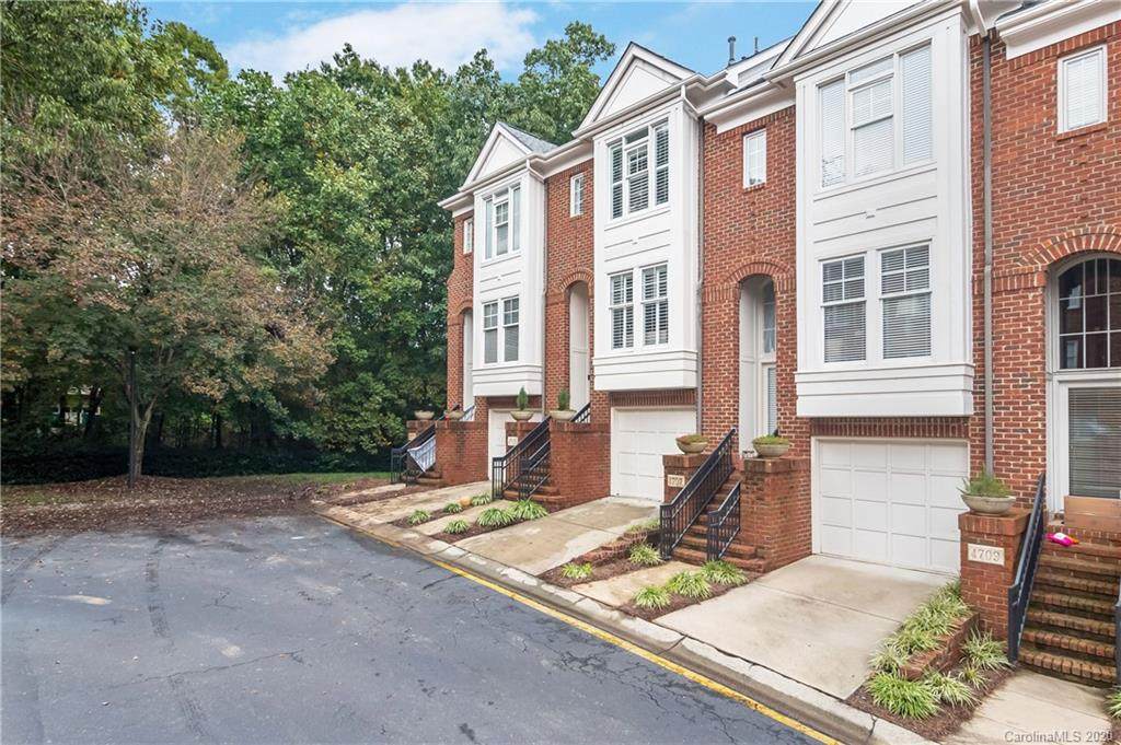 4705 S Hill View Drive - Photo 1