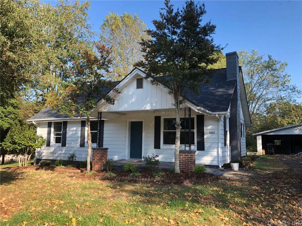 2233 Tomlinson Loop - Photo 1