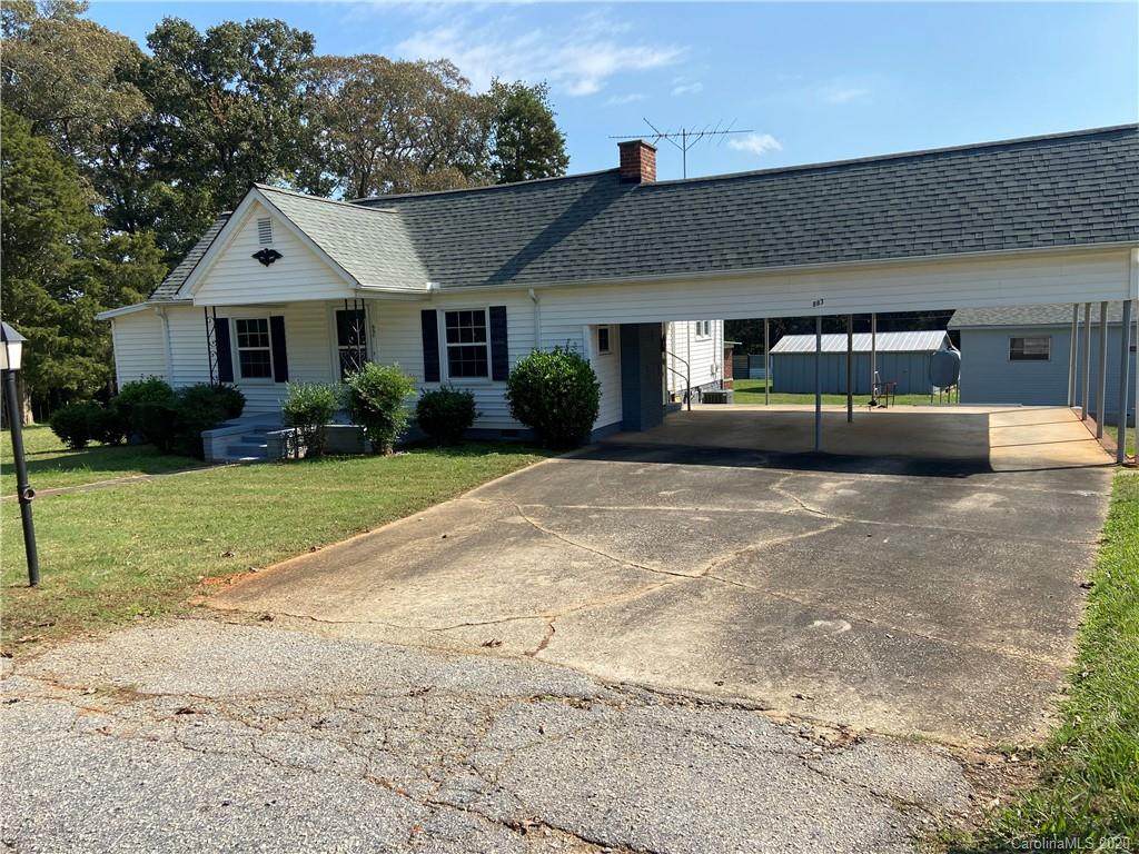 883 Hilldale Drive - Photo 1