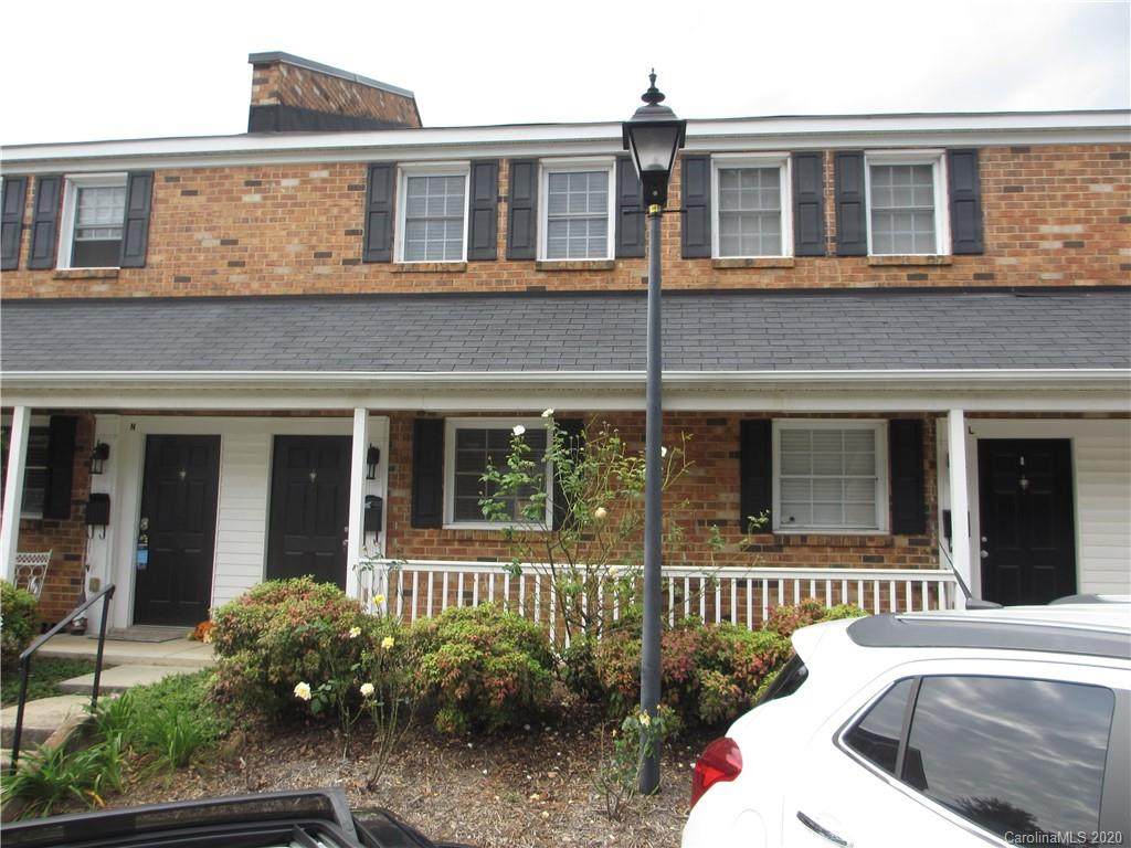 1348 Green Oaks Lane - Photo 1