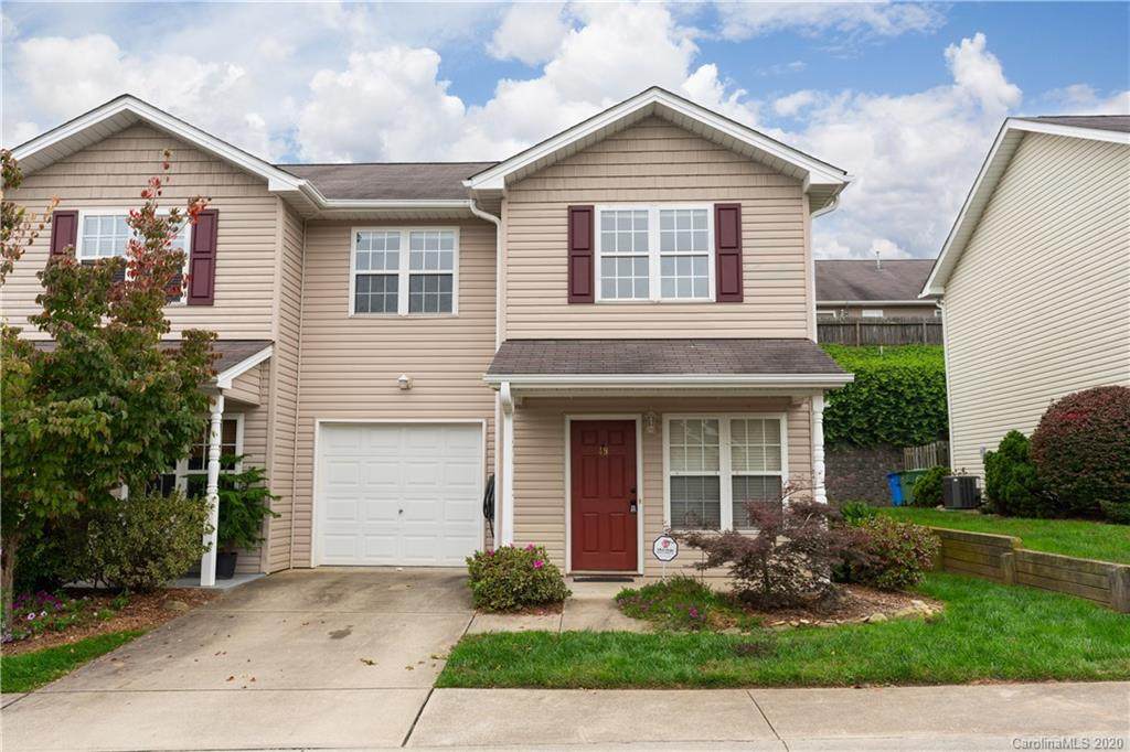 49 Farington Circle - Photo 1
