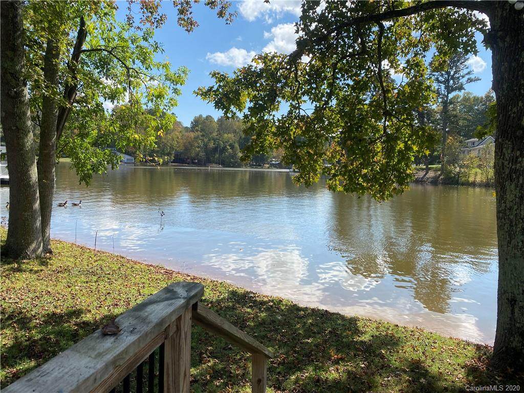 371 Reynolds Road - Photo 1