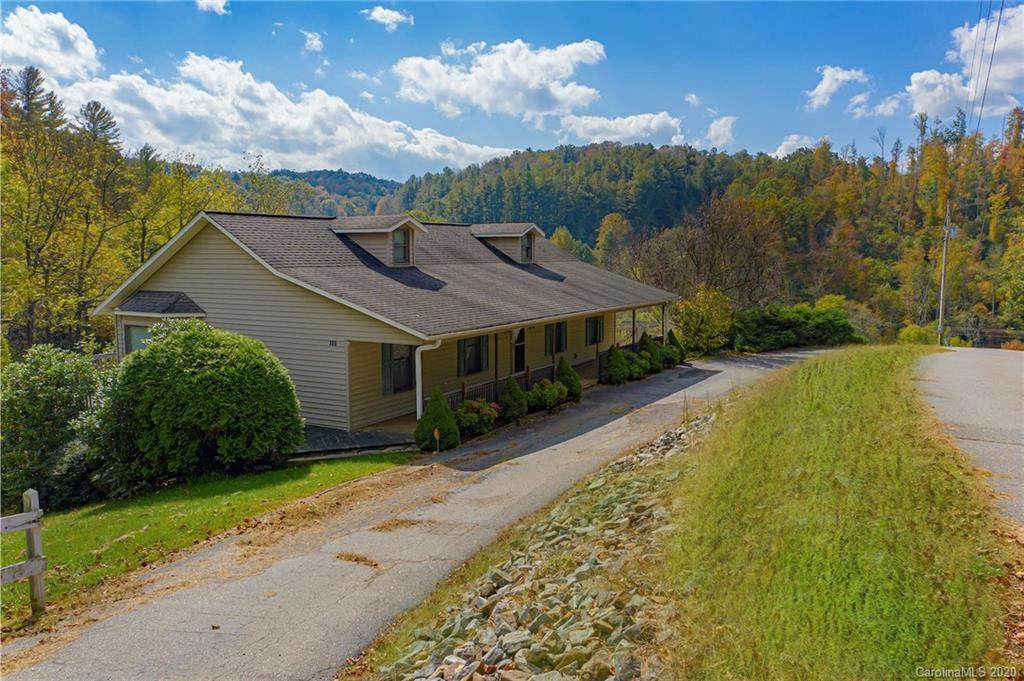 300 Dogwood Lane - Photo 1
