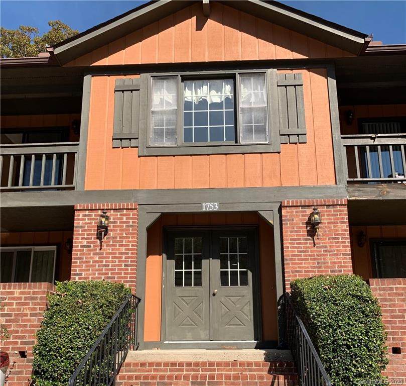 1753 Haywood Manor Road - Photo 1