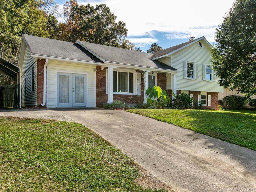36 Lynwood Circle - Photo 1