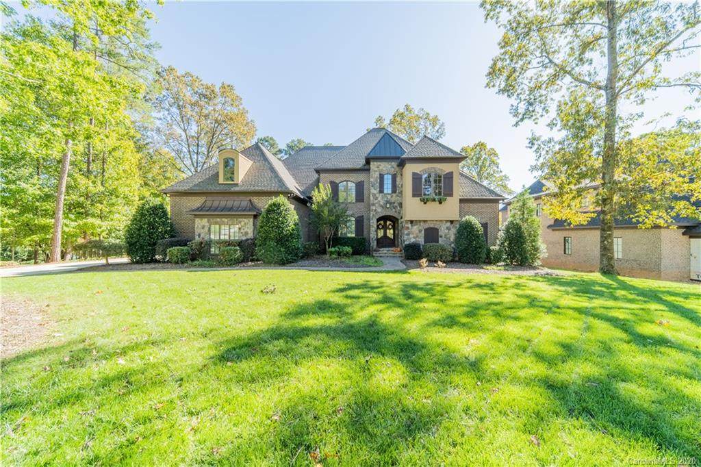8107 Skye Lochs Drive - Photo 1