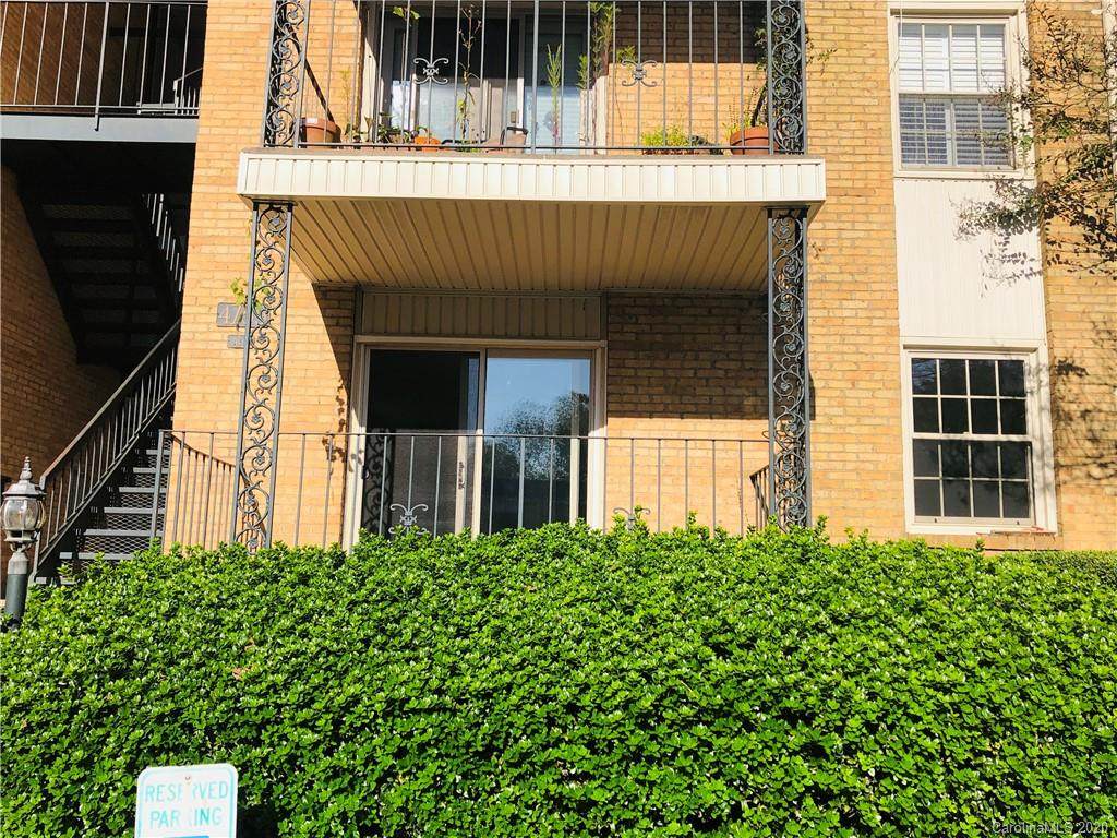 4755 Hedgemore Drive - Photo 1