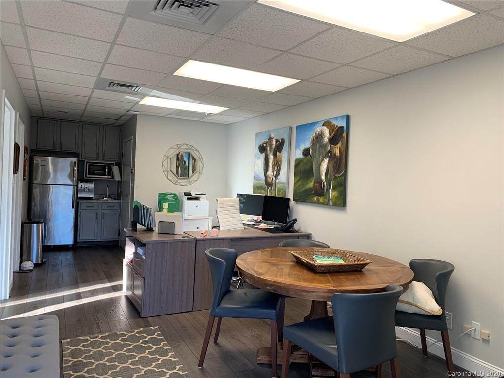 10720 Carmel Commons Boulevard - Photo 1