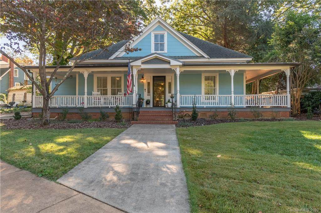 239 Mulberry Street - Photo 1