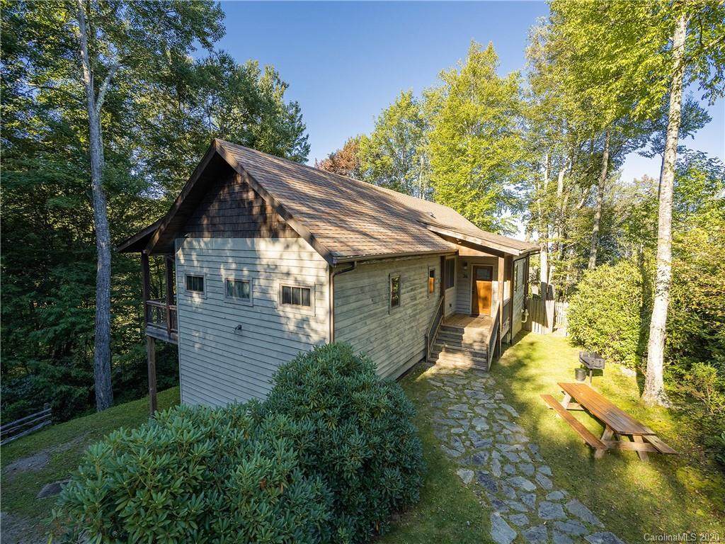 36 Snow Flake Lane - Photo 1
