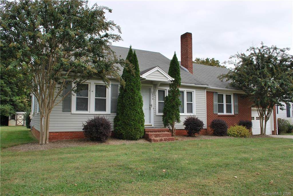 690 Salisbury Street - Photo 1