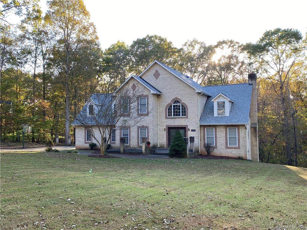 1468 Spring Pond Court - Photo 1