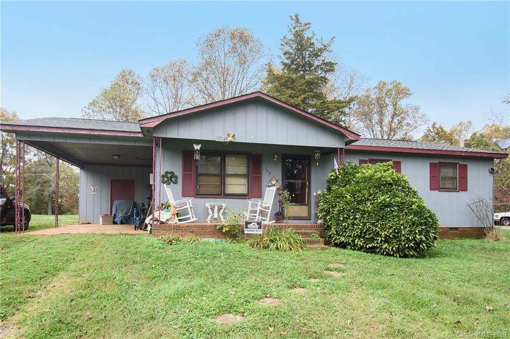 163 Roseman Lane - Photo 1