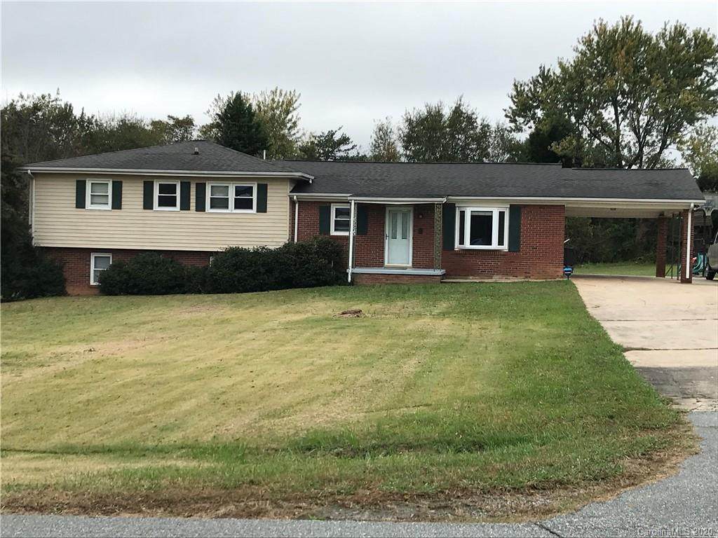 141 Woodleaf Road - Photo 1