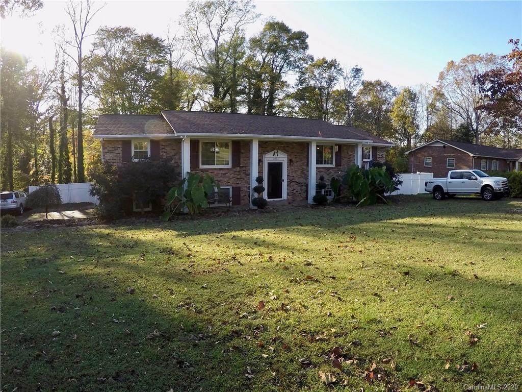 3611 12th Street Drive - Photo 1
