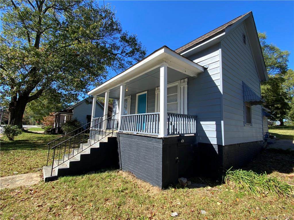 220 Walker Street - Photo 1