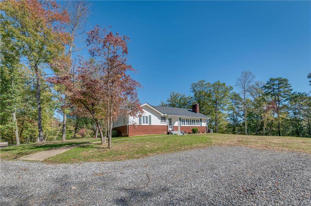 55 Markham Road - Photo 1