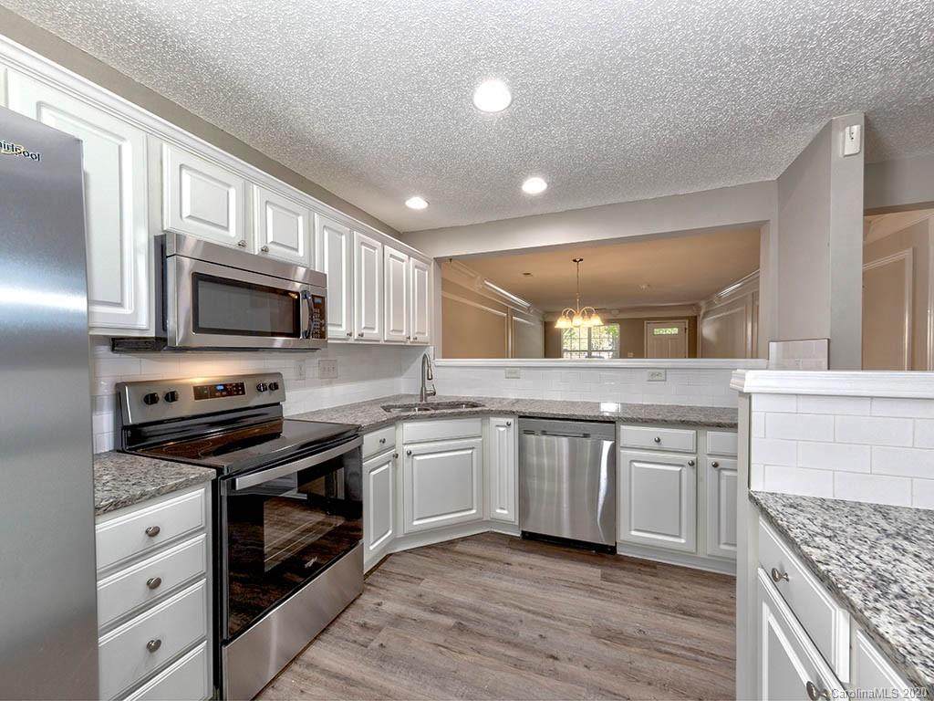 8108 Christmas Court - Photo 1
