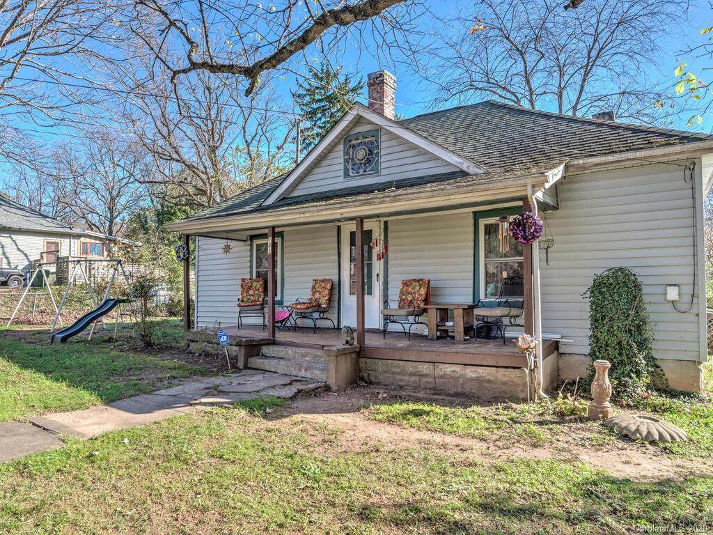 142 Hanover Street - Photo 1