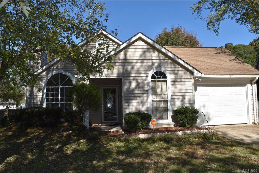 710 Foxborough Road - Photo 1