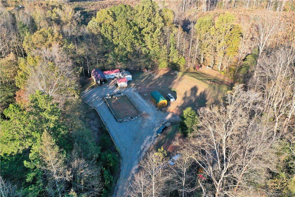 937 Chief Thomas Road - Photo 1