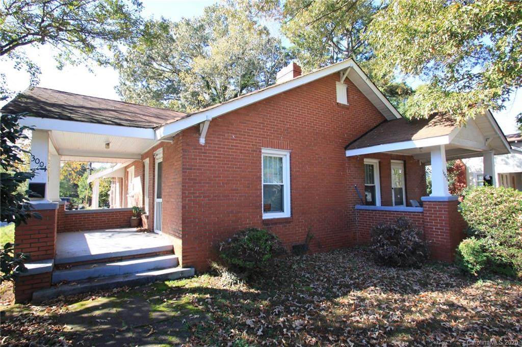 3001 Tuckaseegee Road - Photo 1