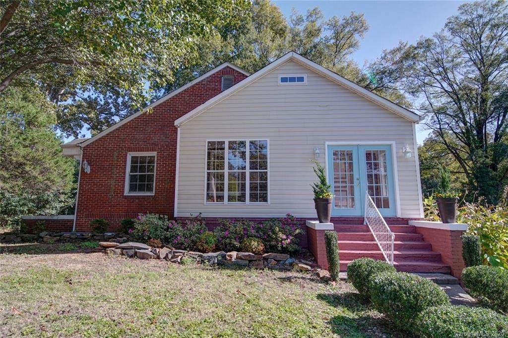 605 4th Street - Photo 1