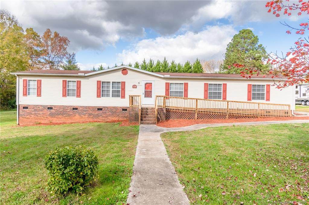 126 Laramie Court - Photo 1