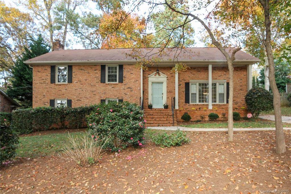 2301 Huntingtowne Farms Lane - Photo 1
