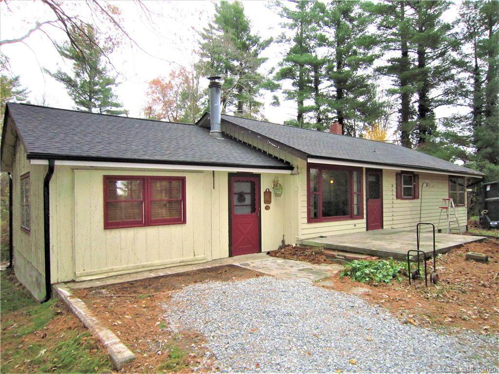 414 Pine Hill Lane - Photo 1