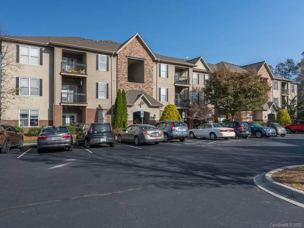 176 Brickton Village Circle - Photo 1