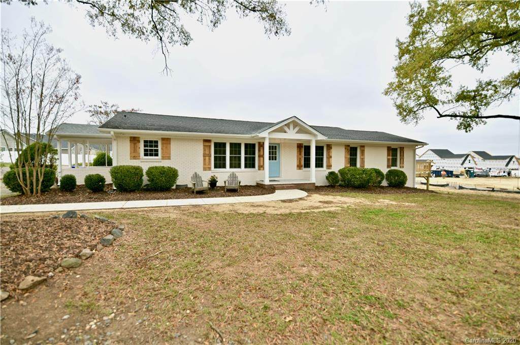 14931 Holbrooks Road - Photo 1
